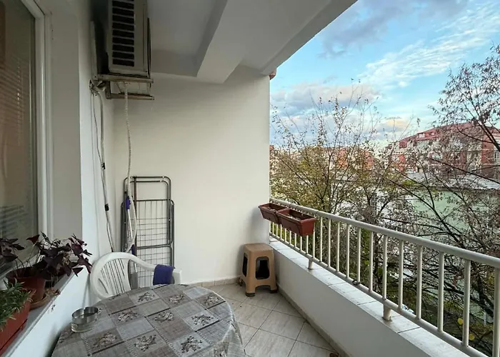 Cozy Base Apartament *