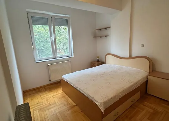 Cozy Base Apartament *